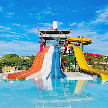 Villas Diroma Com Um Dia No Acqua Park, Splash E Slide 卡达斯诺瓦斯 外观 照片