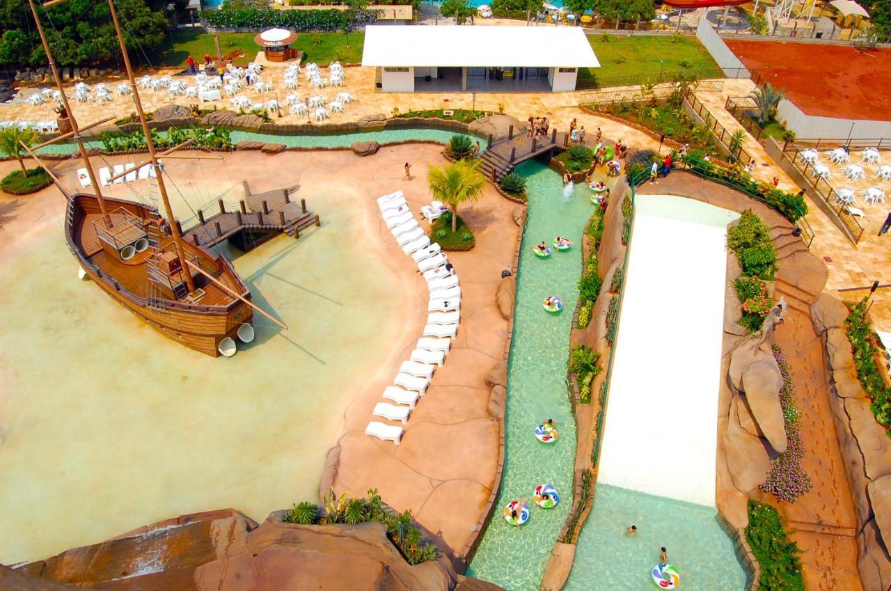 Villas Diroma Com Um Dia No Acqua Park, Splash E Slide 卡达斯诺瓦斯 外观 照片