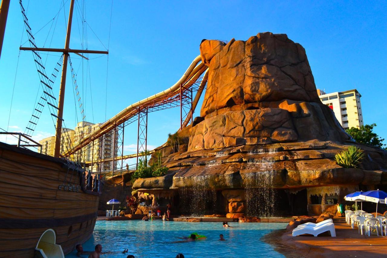 Villas Diroma Com Um Dia No Acqua Park, Splash E Slide 卡达斯诺瓦斯 外观 照片