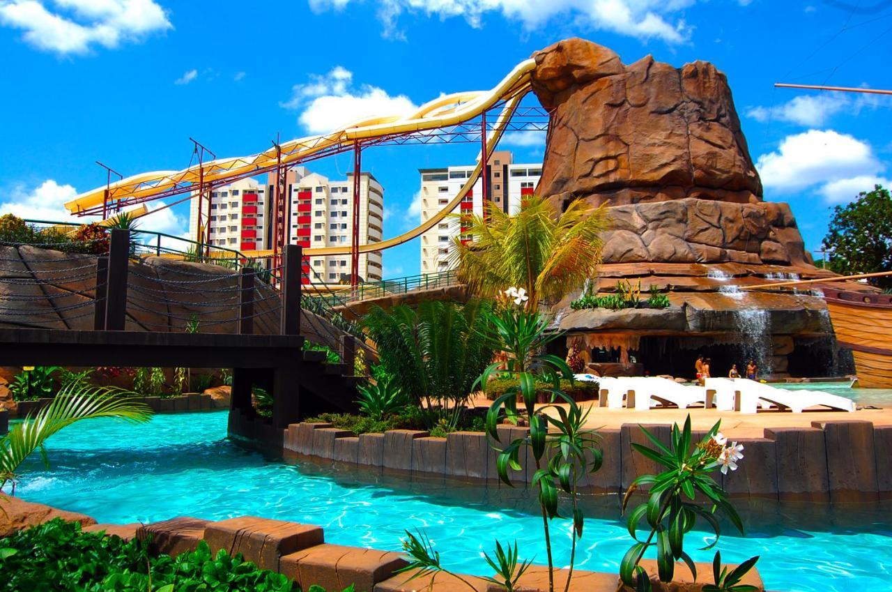 Villas Diroma Com Um Dia No Acqua Park, Splash E Slide 卡达斯诺瓦斯 外观 照片