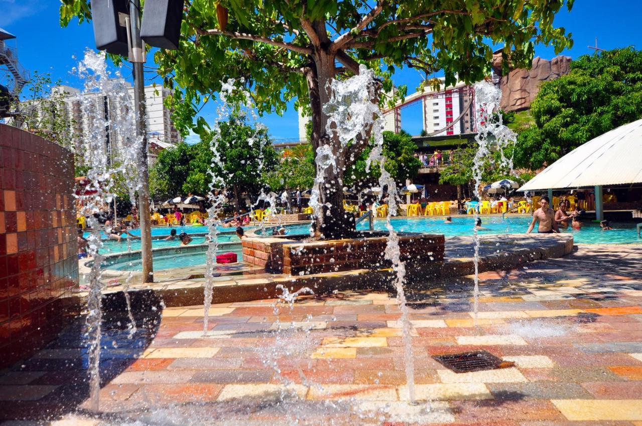 Villas Diroma Com Um Dia No Acqua Park, Splash E Slide 卡达斯诺瓦斯 外观 照片