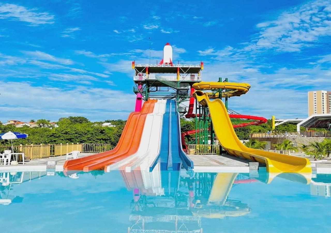 Villas Diroma Com Um Dia No Acqua Park, Splash E Slide 卡达斯诺瓦斯 外观 照片
