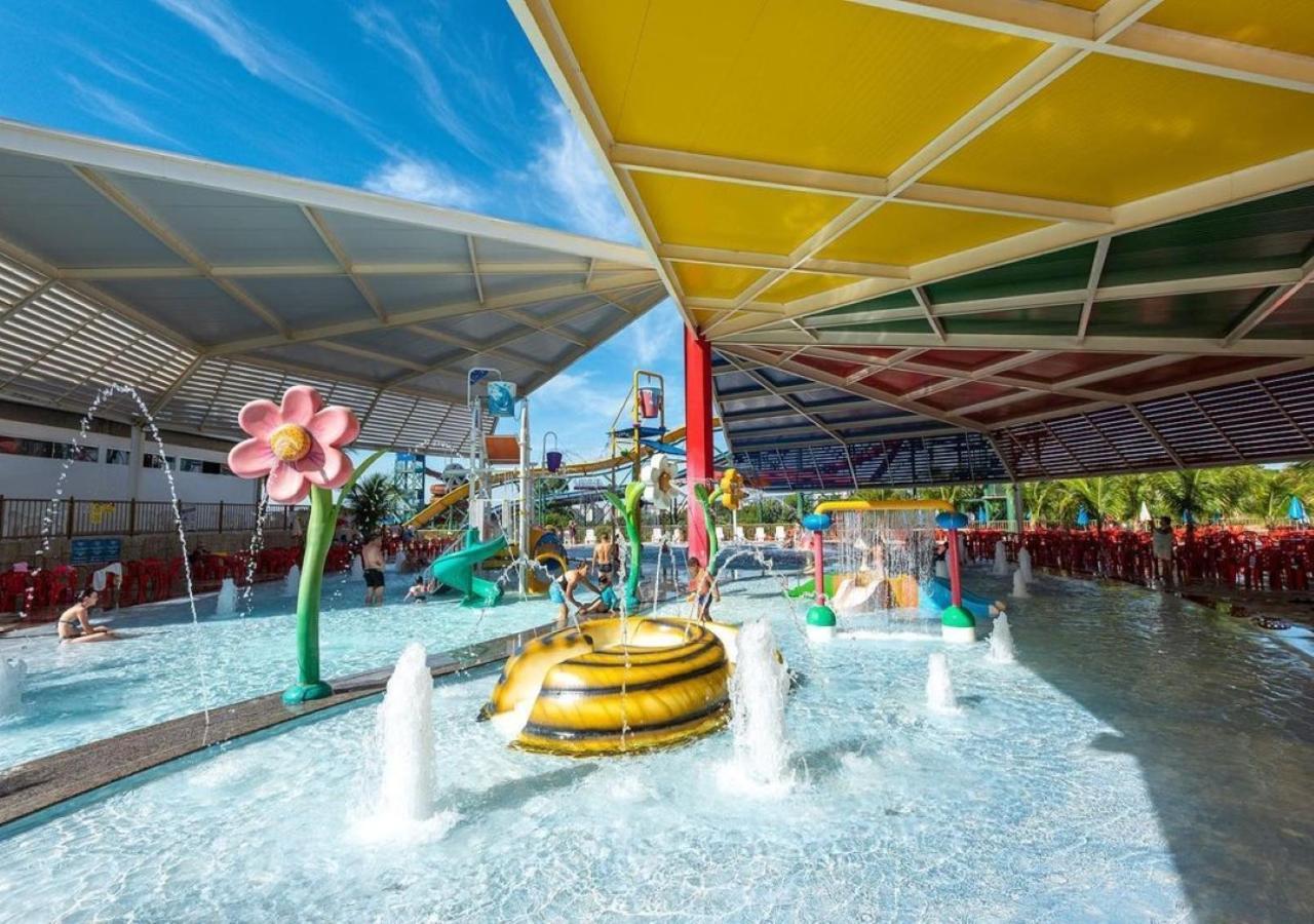 Villas Diroma Com Um Dia No Acqua Park, Splash E Slide 卡达斯诺瓦斯 外观 照片